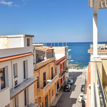 Beautiful In Trappeto Apartment
