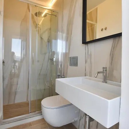 3 Bedroom Lovely In