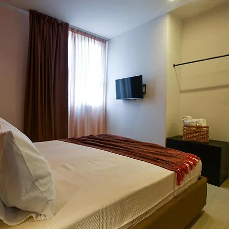 3 Bedroom Lovely In Apartament *