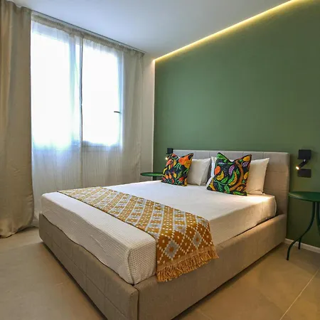 3 Bedroom Lovely In * Trappeto (Sicily)