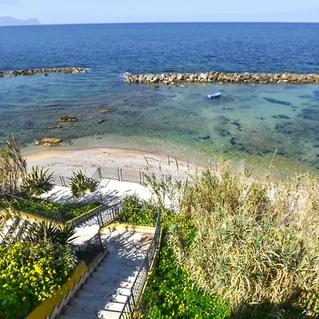 3 Bedroom Lovely In Apartament *